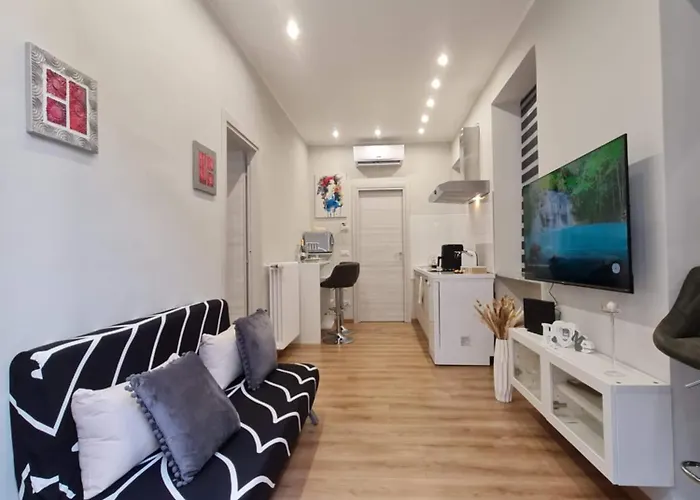 Raymihome Rubiana Apartment