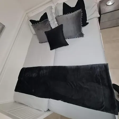 Apartman Raymihome Rubiana *